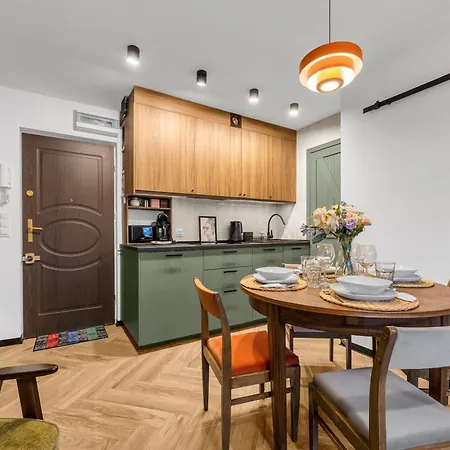 Mokotow - Tram&bus Nearby - By Rentujemy Apartment Warsaw