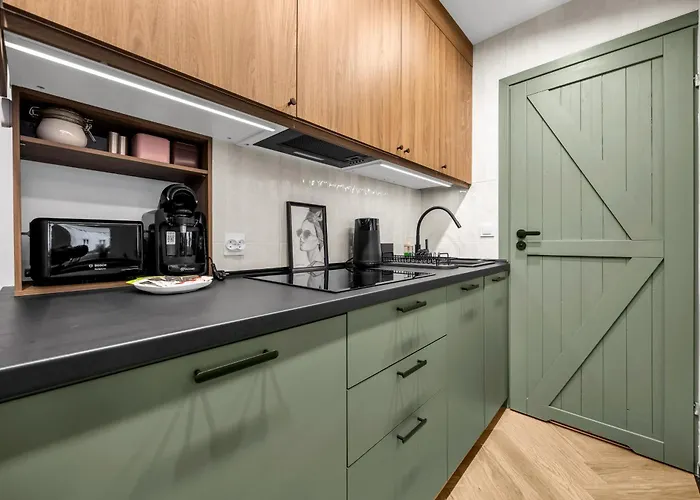 Apartment Mokotow - Tram&bus Nearby - By Rentujemy