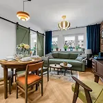 Apartment Mokotow - Tram&bus Nearby - By Rentujemy