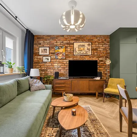 Mokotow - Tram&bus Nearby - By Rentujemy * Warschau